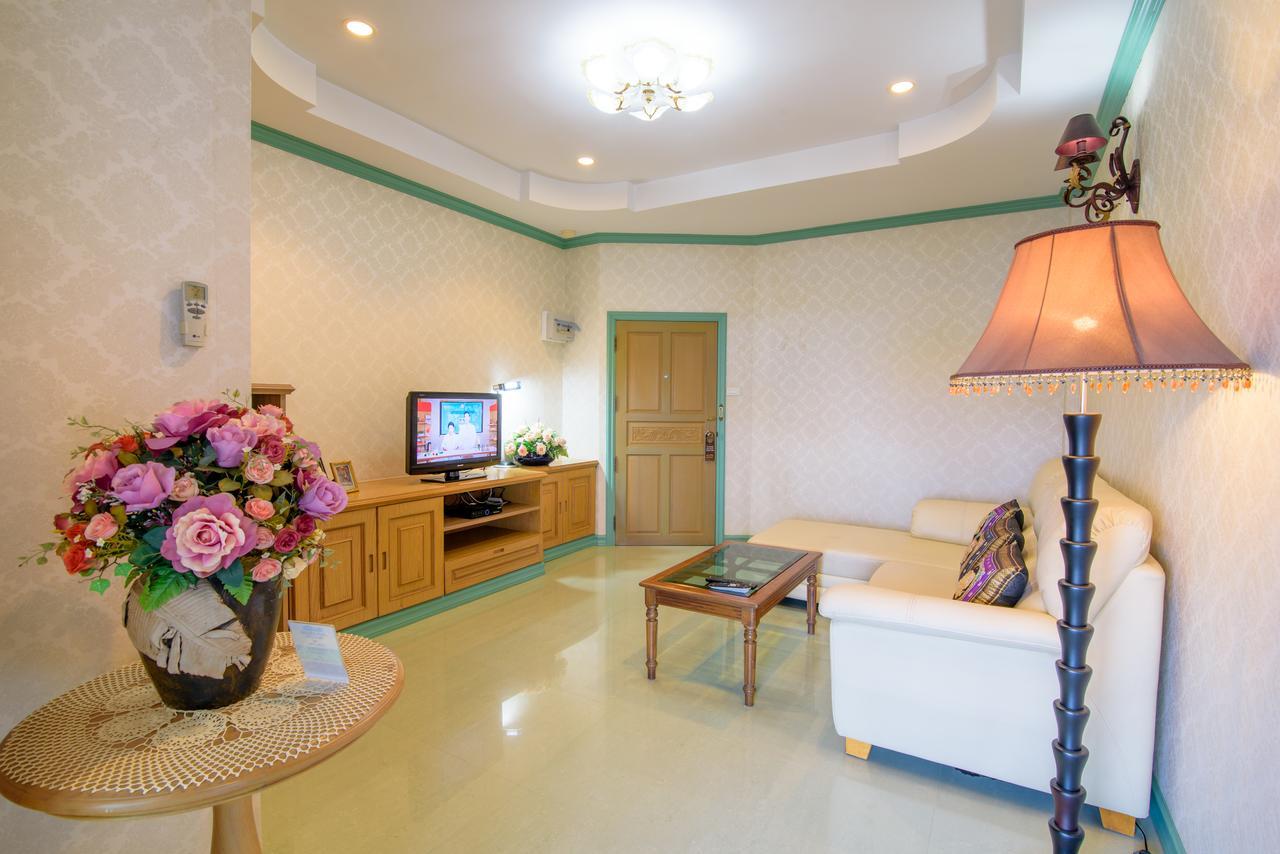 Hua Hin Condotel & Resort Taweeporn Extérieur photo