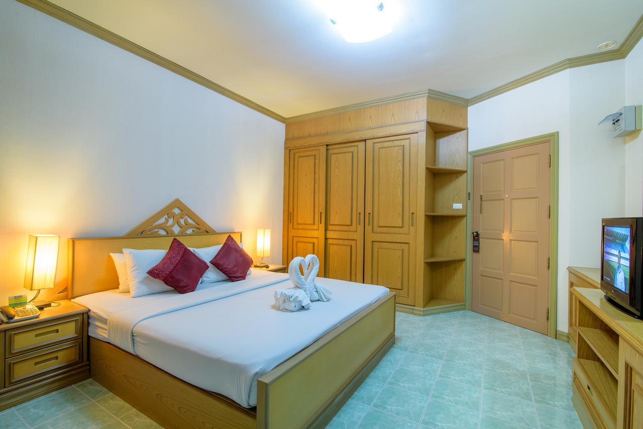 Hua Hin Condotel & Resort Taweeporn Extérieur photo