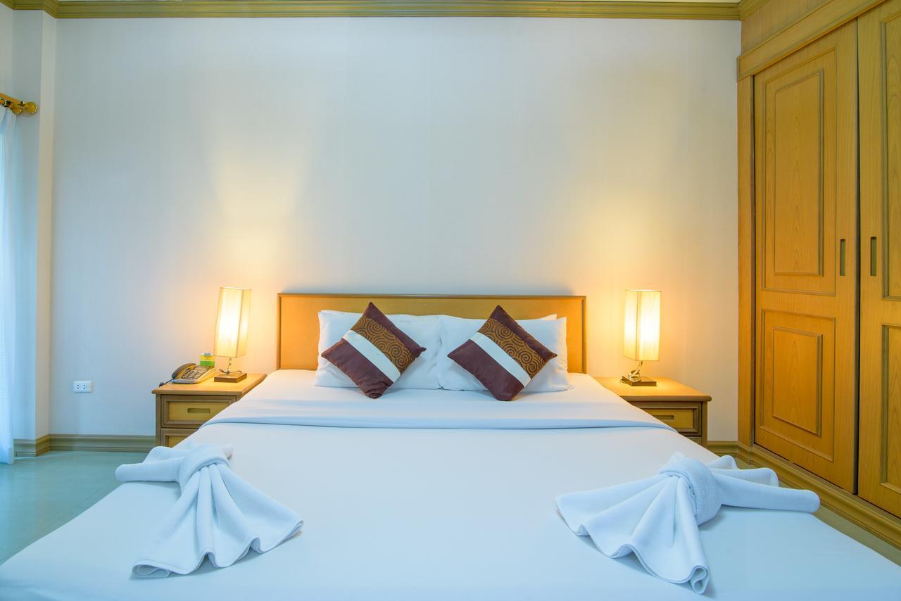 Hua Hin Condotel & Resort Taweeporn Extérieur photo